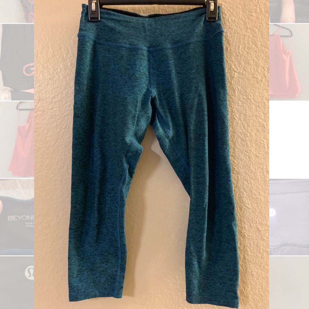 Beyond Yoga Cropped Leggings